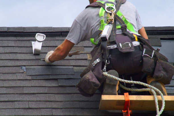 Best Roof Maintenance Services  in Moses Lake, WA